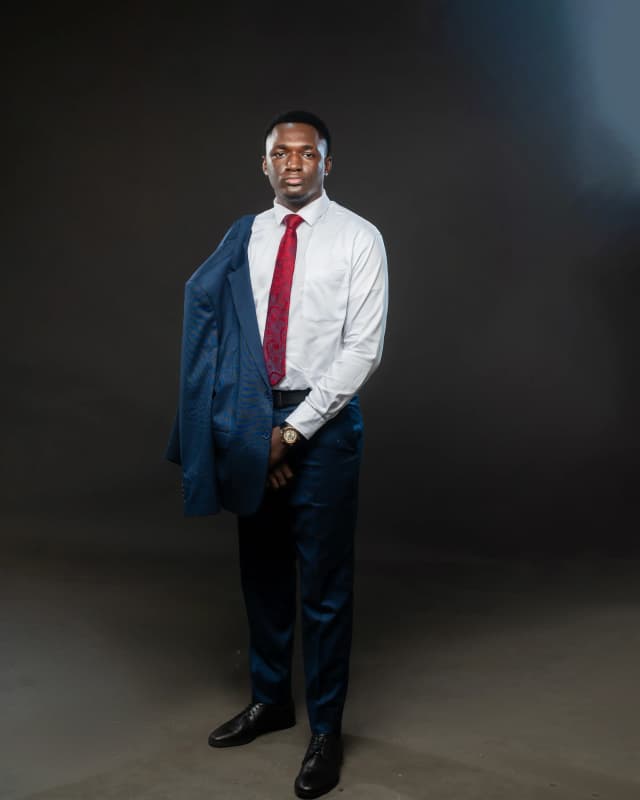 Adeyemi Aladesuyi